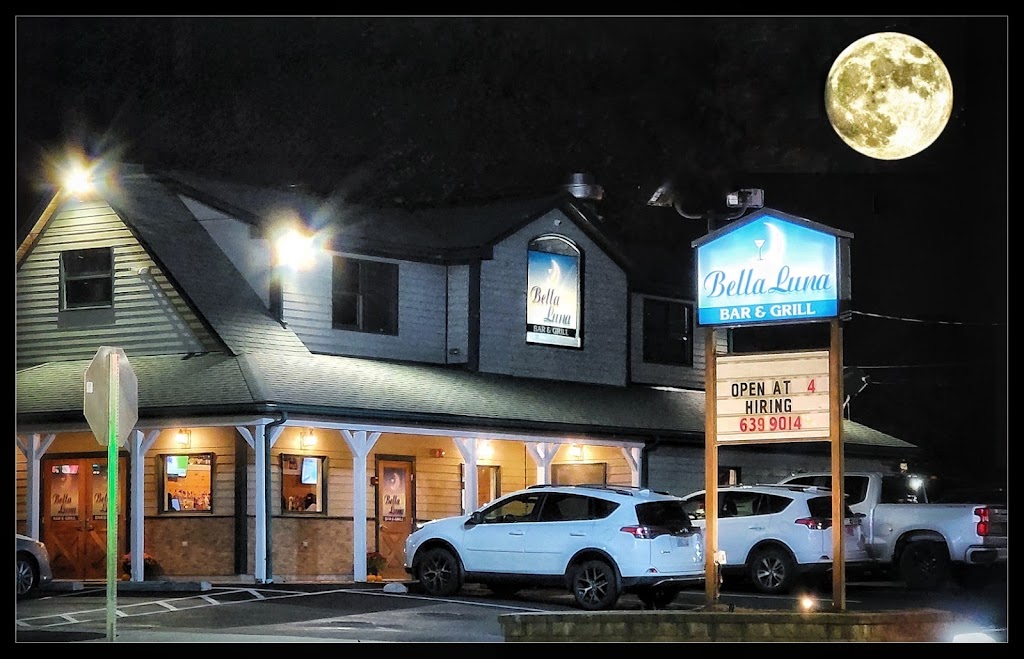 Bella Luna Bar & Grill | restaurant | 1839 Smith St, North Providence, RI 02911, USA | 4016619155 OR +1 401-661-9155