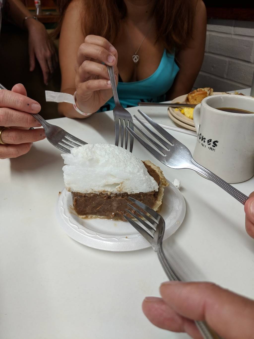 Mays Restaurant | restaurant | 130 Beulah Ave, Tylertown, MS 39667, USA | 6018769304 OR +1 601-876-9304