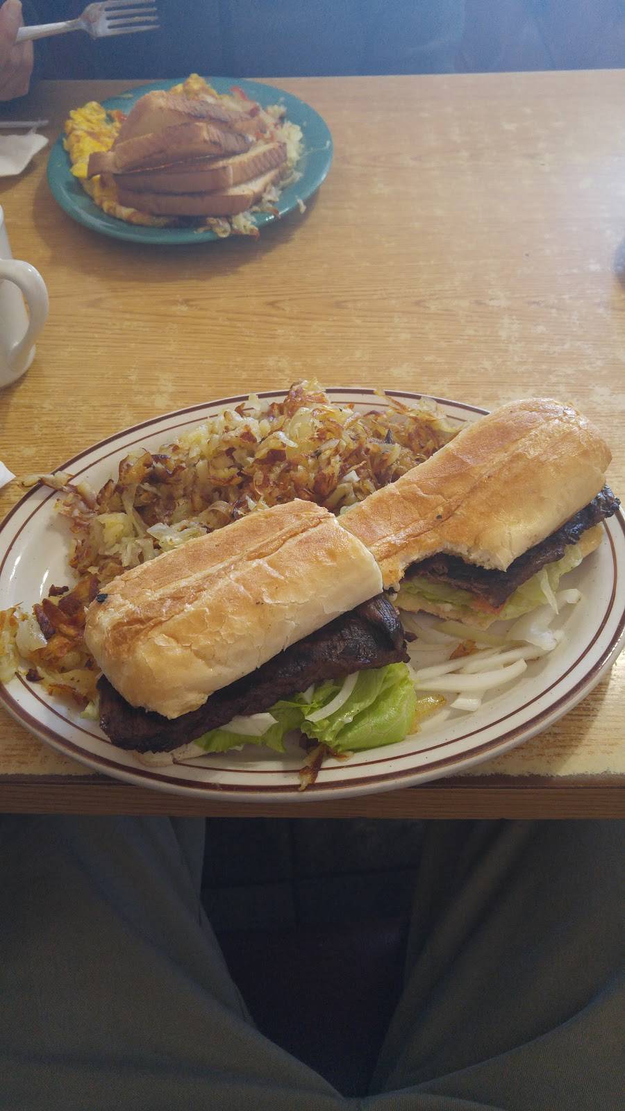 Monicas Diner | restaurant | 1541 Belvidere St, Waukegan, IL 60085, USA | 8473364740 OR +1 847-336-4740