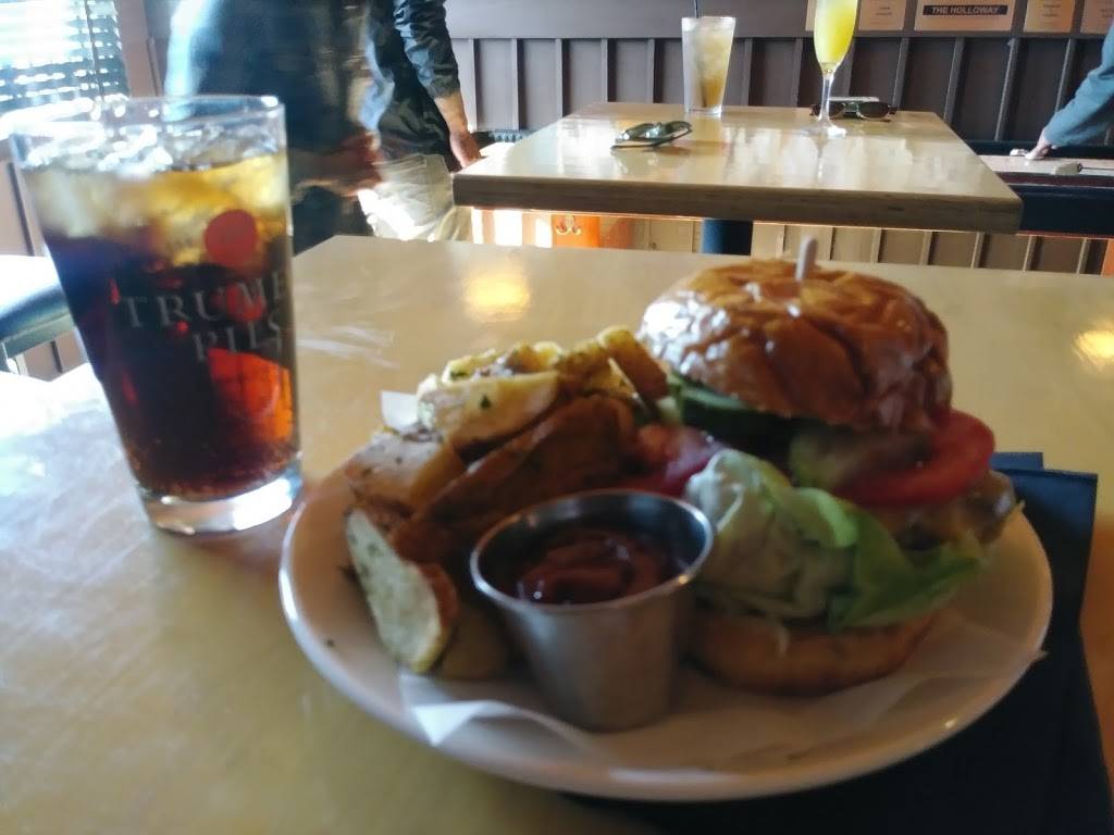 The Holloway | restaurant | 1320 Echo Park Ave, Los Angeles, CA 90026, USA | 2132217615 OR +1 213-221-7615