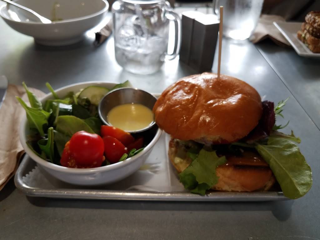 The Granola Bar | cafe | 41 Greenwich Ave, Greenwich, CT 06830, USA | 2038835220 OR +1 203-883-5220