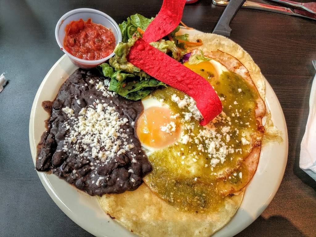 Buzzbrews Victory Park | restaurant | 2300 Victory Park Ln, Dallas, TX 75219, USA | 2148712301 OR +1 214-871-2301