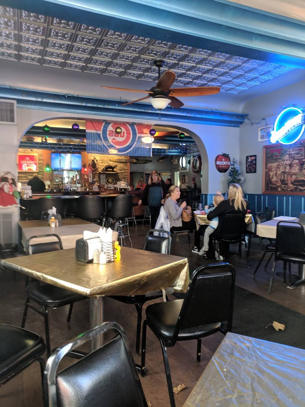 JPs Landing | restaurant | 102 N. Main Street, Albany, IL 61230, USA | 3098879850 OR +1 309-887-9850