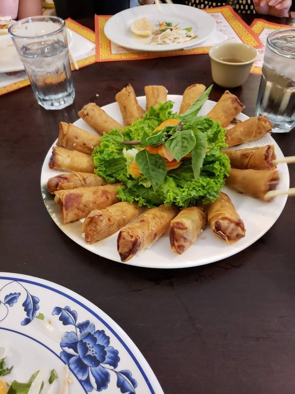 Nam Phuong Restaurant | restaurant | 1100 Washington Ave, Philadelphia, PA 19147, USA | 2154680410 OR +1 215-468-0410