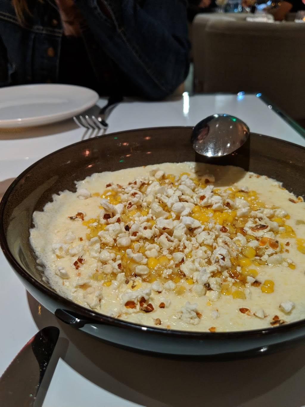 Swan | restaurant | 90 NE 39th St, Miami, FL 33137, USA | 3057040994 OR +1 305-704-0994