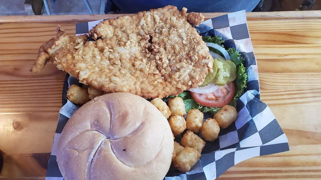 Shueys Restaurant & Lounge | restaurant | 1158 Club Rd NE, Cedar Rapids, IA 52404, USA | 3198482220 OR +1 319-848-2220