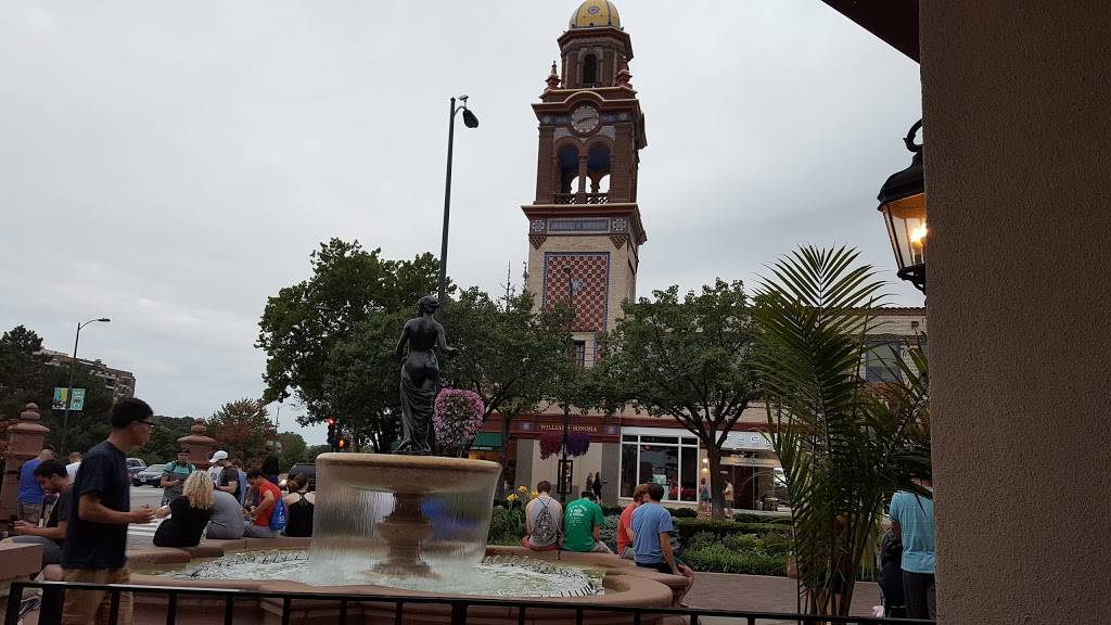 Seasons 52 | meal takeaway | 340 Ward Pkwy, Kansas City, MO 64112, USA | 8165310052 OR +1 816-531-0052