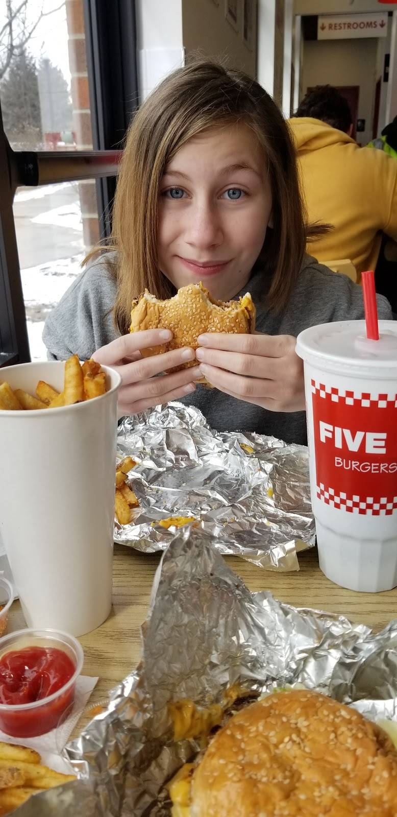 Five Guys | meal takeaway | 3155 Ann Arbor-Saline Rd, Ann Arbor, MI 48103, USA | 7349975050 OR +1 734-997-5050