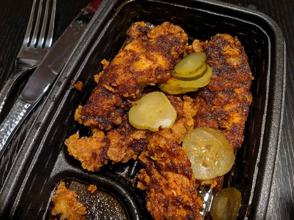 KFC | restaurant | 7940 N Mesa St, El Paso, TX 79932, USA | 9155645127 OR +1 915-564-5127