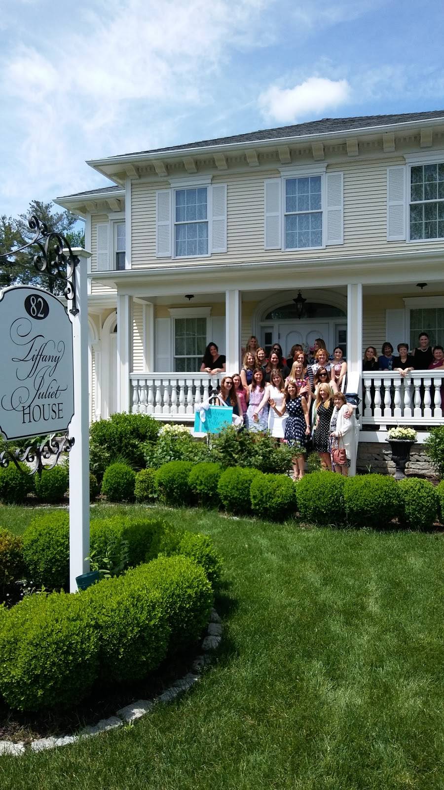 Tiffany Juliet House | restaurant | 82 Naubuc Ave, Glastonbury, CT 06033, USA | 8606331285 OR +1 860-633-1285