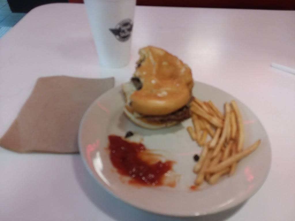 Steak n Shake | restaurant | 1919 N College Ave, Bloomington, IN 47404, USA | 8123318898 OR +1 812-331-8898