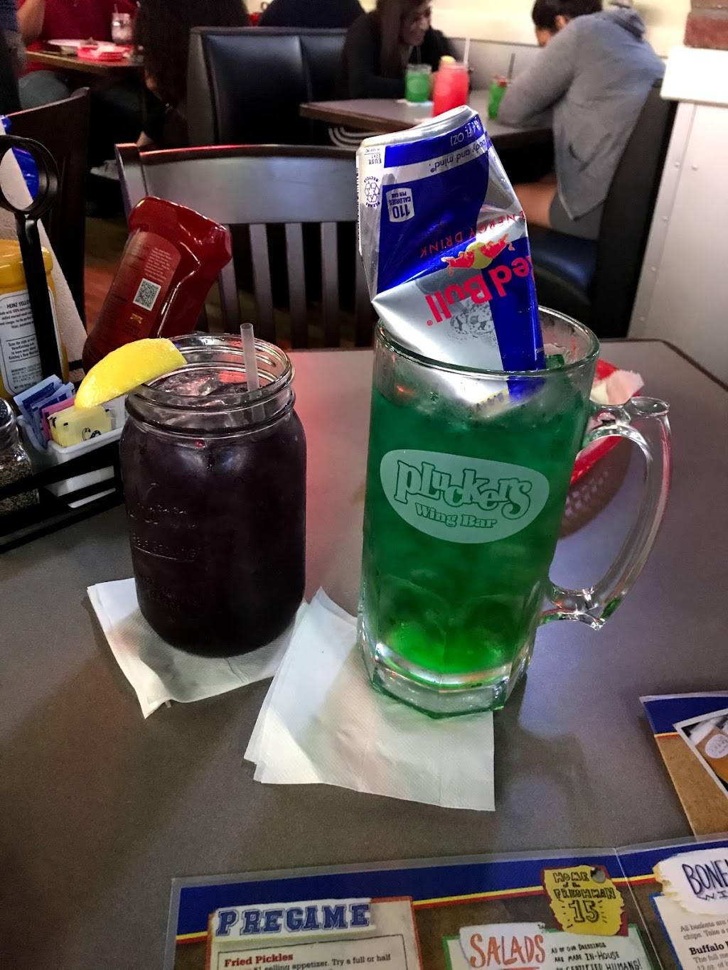 Pluckers Wing Bar | restaurant | 12469 Southwest Fwy, Stafford, TX 77477, USA | 8325589464 OR +1 832-558-9464