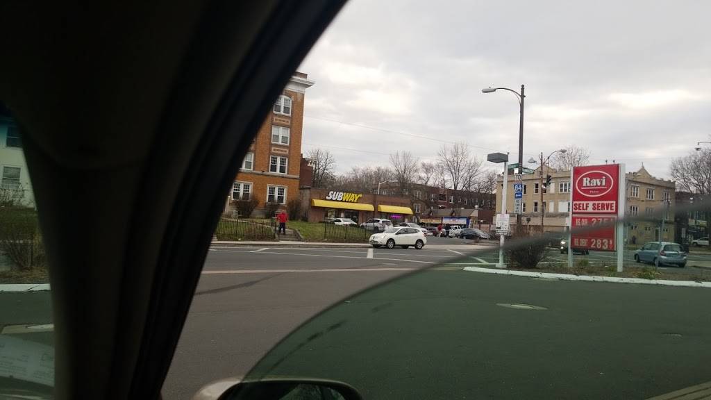 Subway | restaurant | 471 Farmington Ave, Hartford, CT 06105, USA | 8602325429 OR +1 860-232-5429