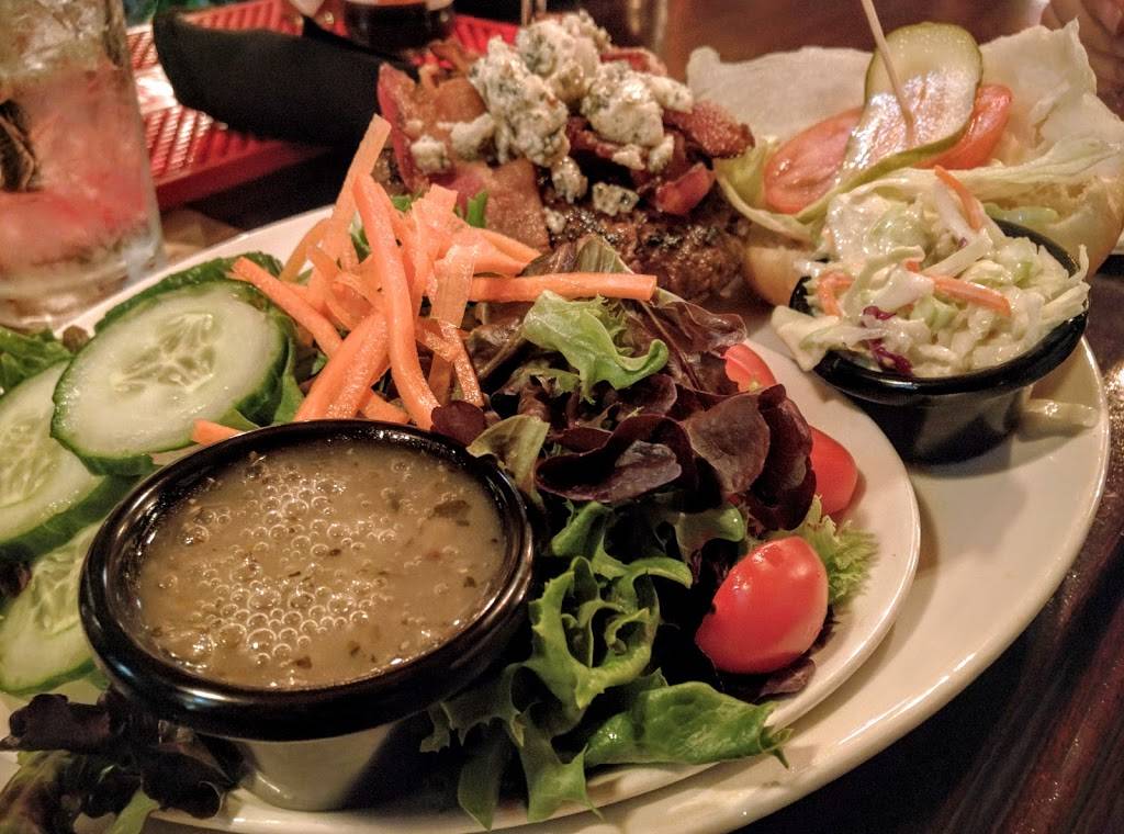 Doc Magilligans Restaurant & Irish Pub | restaurant | 6400 Lundy`s Lane, Niagara Falls, ON L2G 1T6, Canada | 9053740021 OR +1 905-374-0021