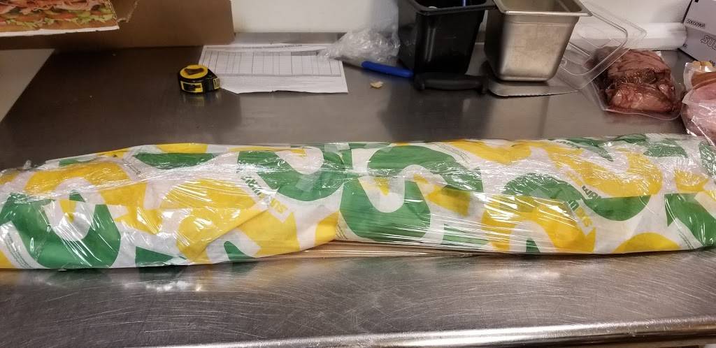 Subway | restaurant | 15215 Collier Blvd, Naples, FL 34119, USA | 2392346056 OR +1 239-234-6056