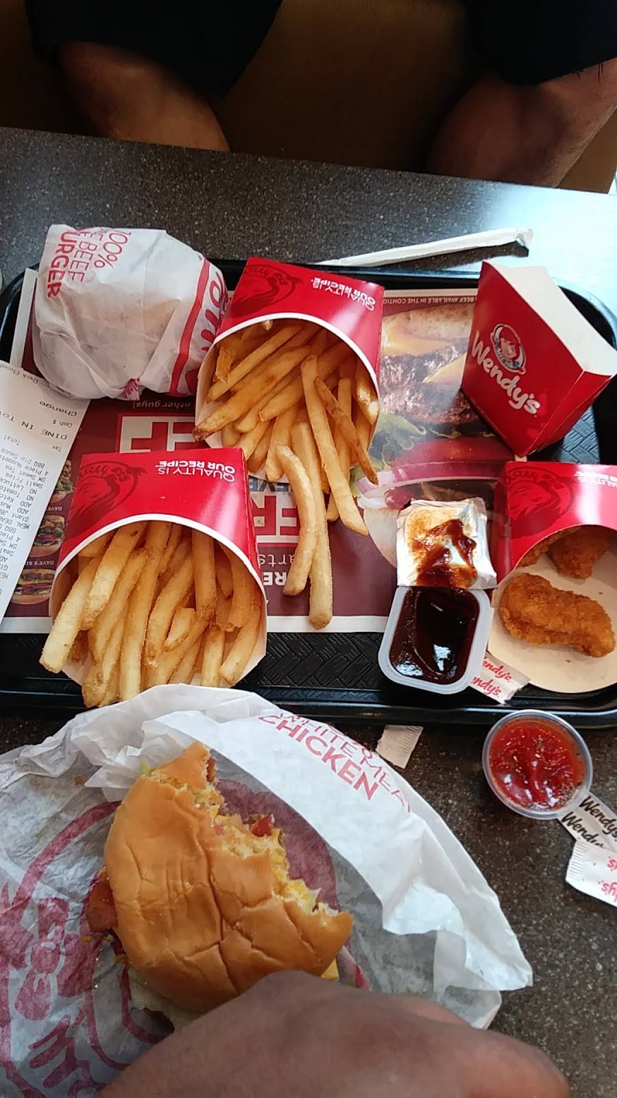 Wendys | restaurant | 11652 Bandera Rd Ste 106, San Antonio, TX 78250, USA | 2105212573 OR +1 210-521-2573