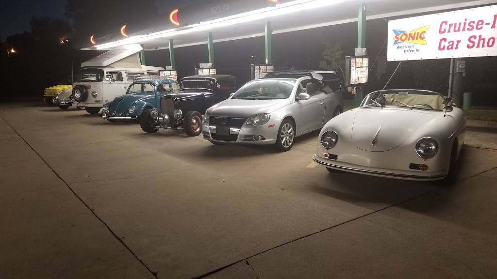 Sonic Drive-In | restaurant | 299 Grayson Hwy, Lawrenceville, GA 30045, USA | 7703381416 OR +1 770-338-1416