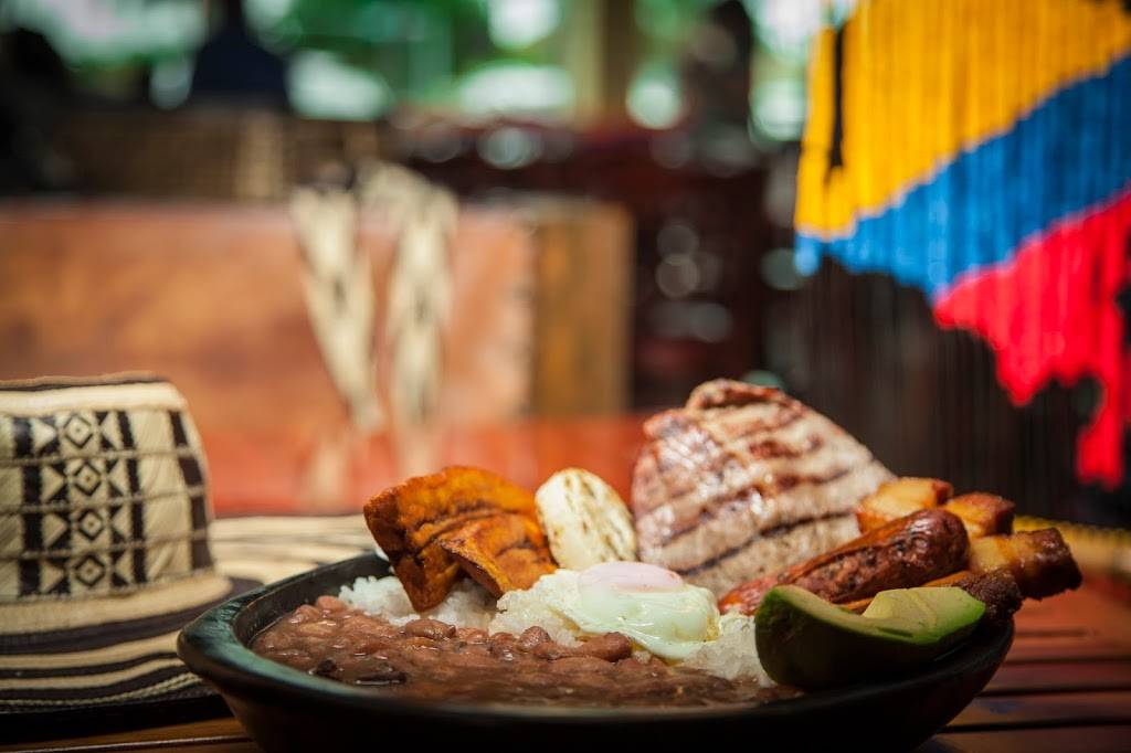 Ruta 75 | restaurant | 8200 W 33rd Ave, Hialeah, FL 33018, USA | 7863324419 OR +1 786-332-4419