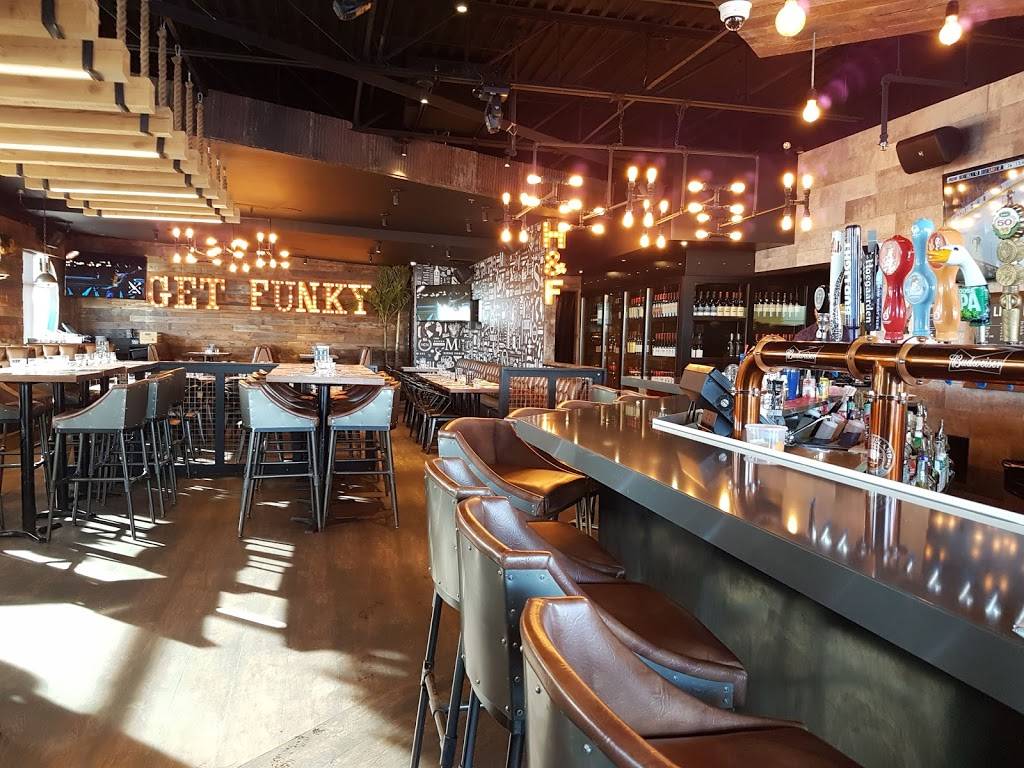 SHAKER Cuisine & Mixologie | restaurant | 76 A Route du Président-Kennedy, Lévis, QC G6V 6C9, Canada | 4188388882 OR +1 418-838-8882