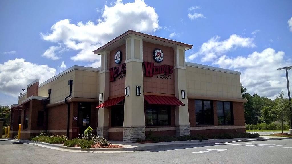 Wendys | restaurant | 2570 Commerce Pkwy, Bunnell, FL 32110, USA | 3864373277 OR +1 386-437-3277