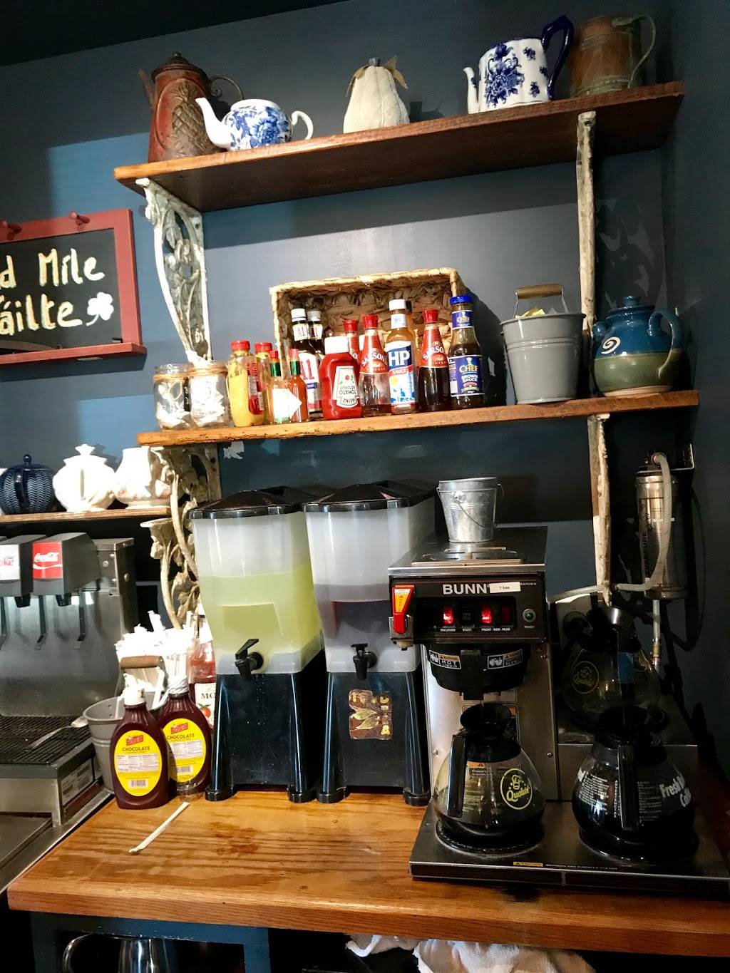 McKennas Kitchen & Market | restaurant | 1901 E Darby Rd, Havertown, PA 19083, USA | 6108532202 OR +1 610-853-2202