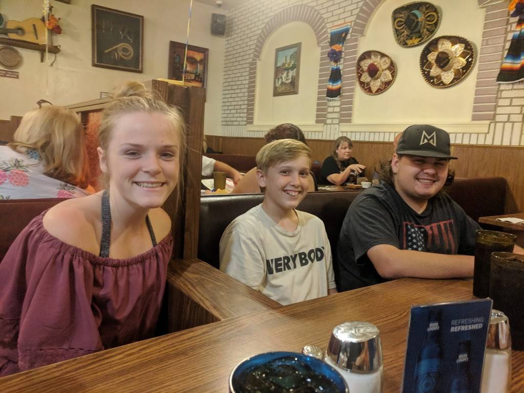 El Sombrero | restaurant | 2731 M St, Bakersfield, CA 93301, USA | 6613271075 OR +1 661-327-1075