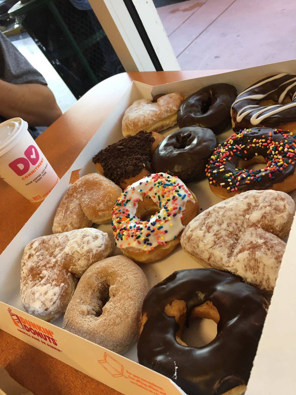 Dunkin | bakery | 2360 W 68th St Unit 101, Hialeah, FL 33016, USA | 3055567848 OR +1 305-556-7848