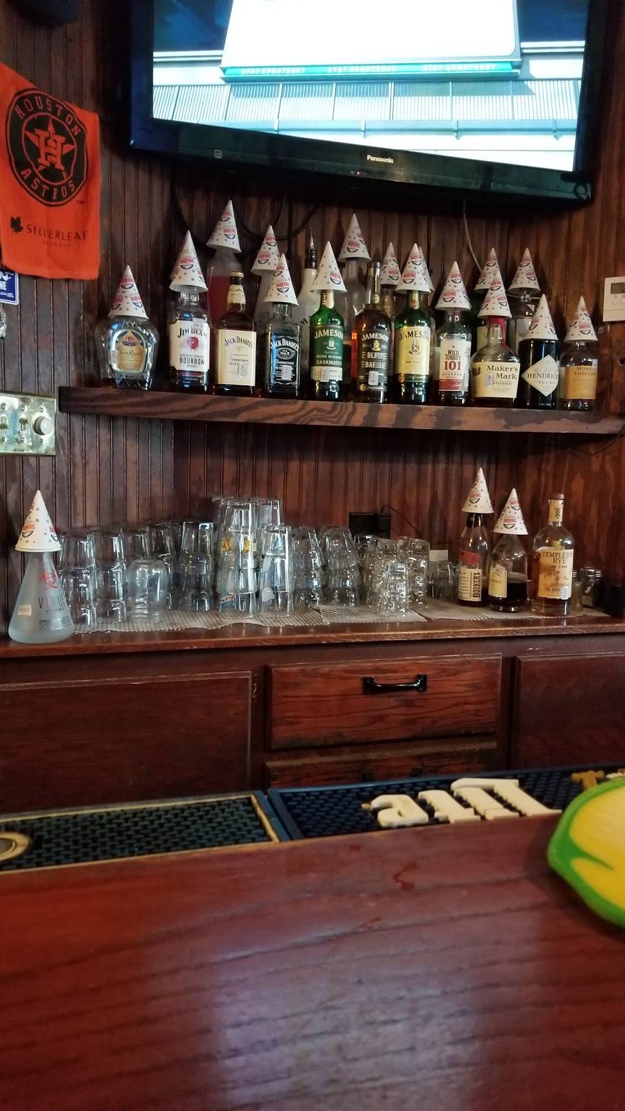 Three Sheets Bar & Grill | restaurant | 1900 S Kirkwood Rd # G, Houston, TX 77077, USA | 2815891625 OR +1 281-589-1625