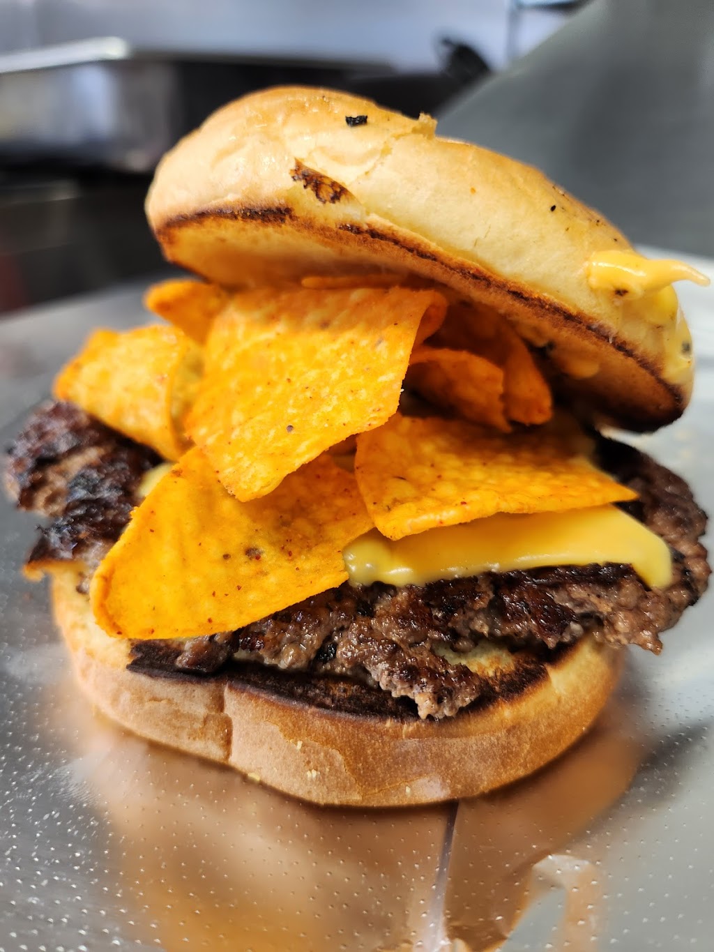 Smashed N Stacked | restaurant | 408 E 21st St, Little Rock, AR 72206, USA | 5012912353 OR +1 501-291-2353