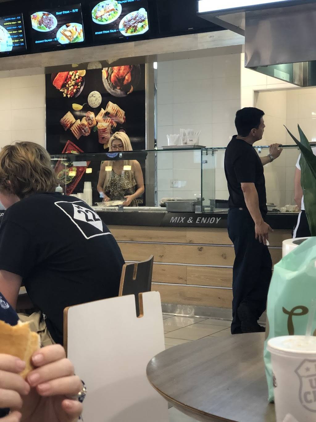 Athens Chicken | restaurant | 14006 Riverside Dr # 250A, Sherman Oaks, CA 91423, USA | 8182089244 OR +1 818-208-9244