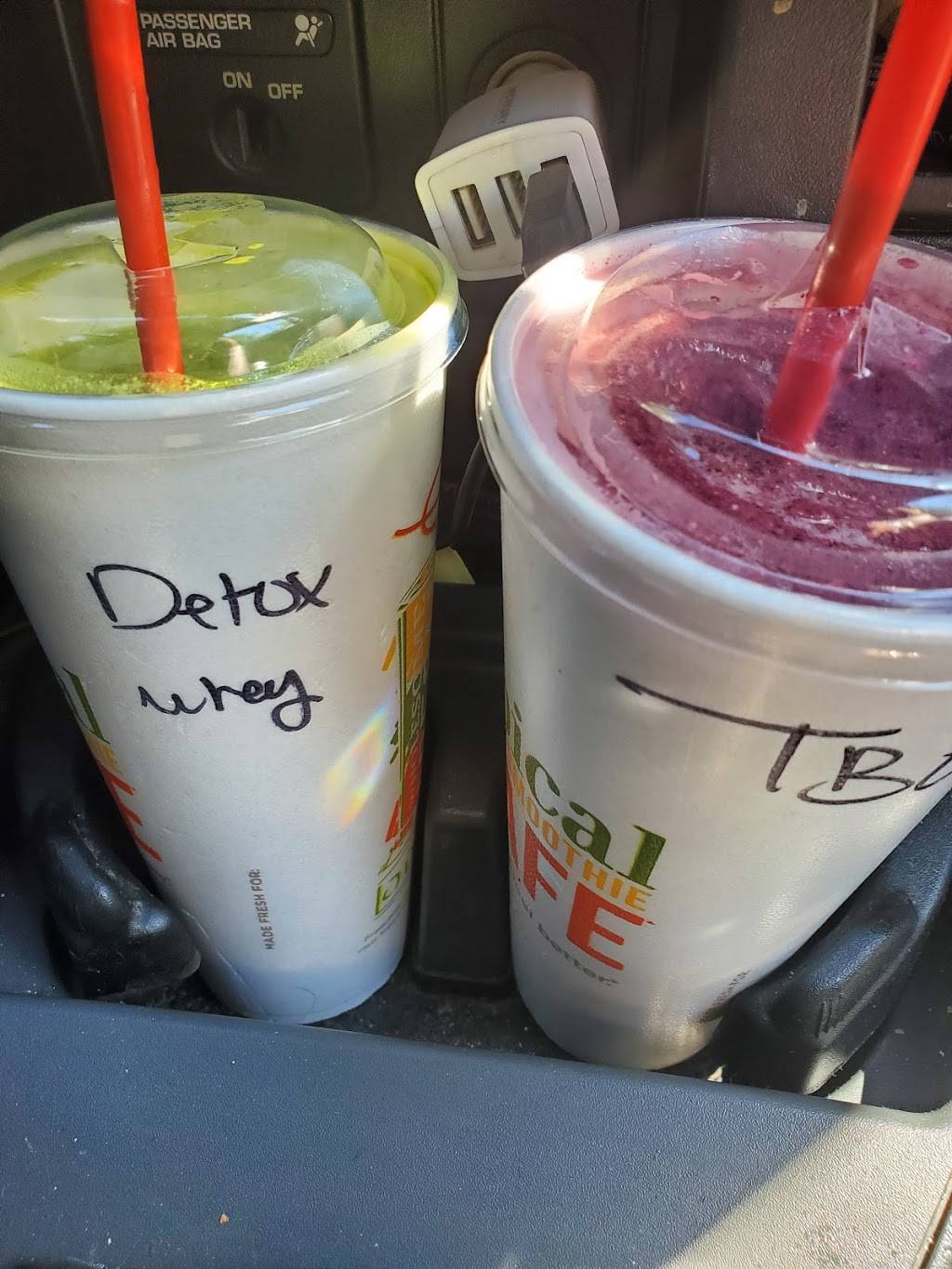 Tropical Smoothie Cafe | restaurant | 26931 Ford Rd, Dearborn Heights, MI 48127, USA | 3137893001 OR +1 313-789-3001