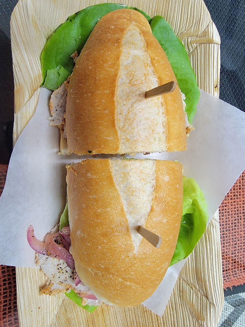 La Llamita Sanguchera | restaurant | 8106 Clearsprings Rd, Dallas, TX 75240, USA | 4698809922 OR +1 469-880-9922