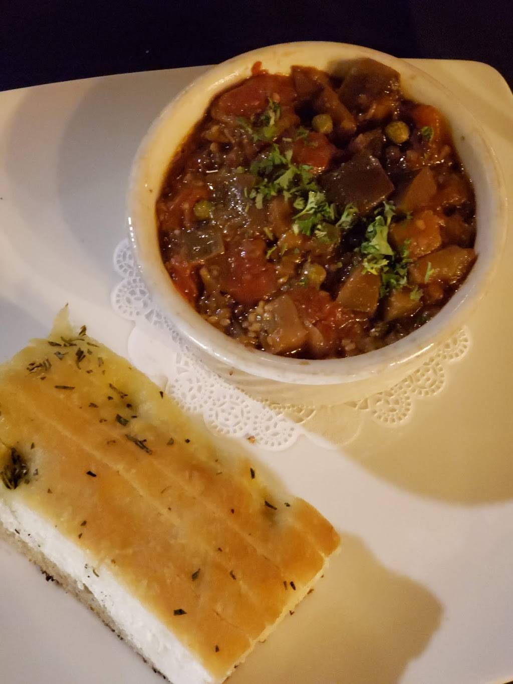 Js Place | restaurant | 39 W Main St, Middletown, NY 10940, USA | 8454674156 OR +1 845-467-4156