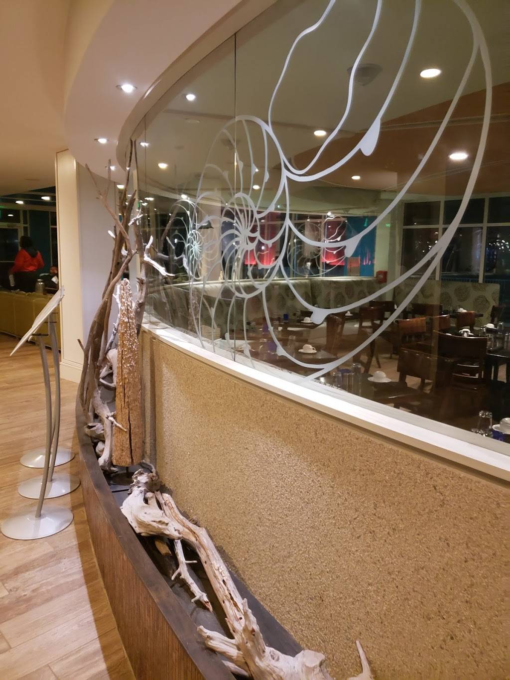 BLU Beach Bar & Grill | restaurant | 1 Center St, Folly Beach, SC 29439, USA | 8435886658 OR +1 843-588-6658