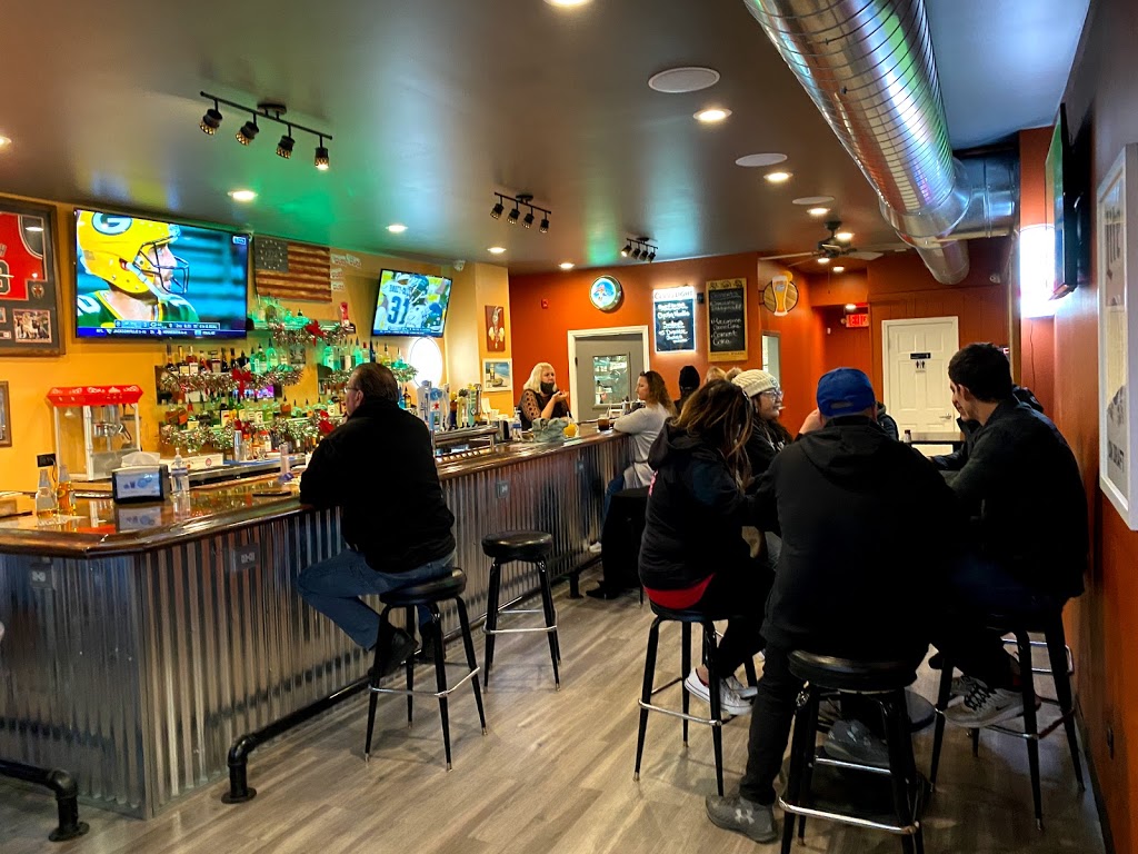 Tipsy Goat Tavern | restaurant | 100 Crystal St, Cary, IL 60013, USA | 8478294496 OR +1 847-829-4496