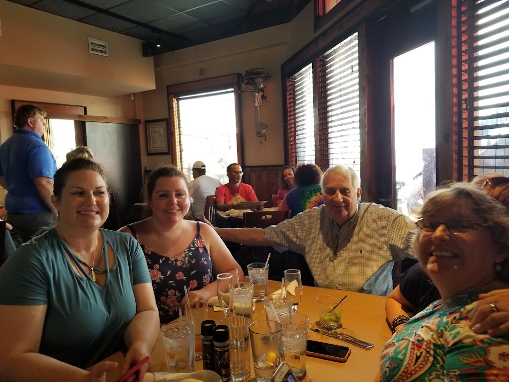 Atlas Oyster House | restaurant | 600 S Barracks St, Pensacola, FL 32502, USA | 8504700003 OR +1 850-470-0003