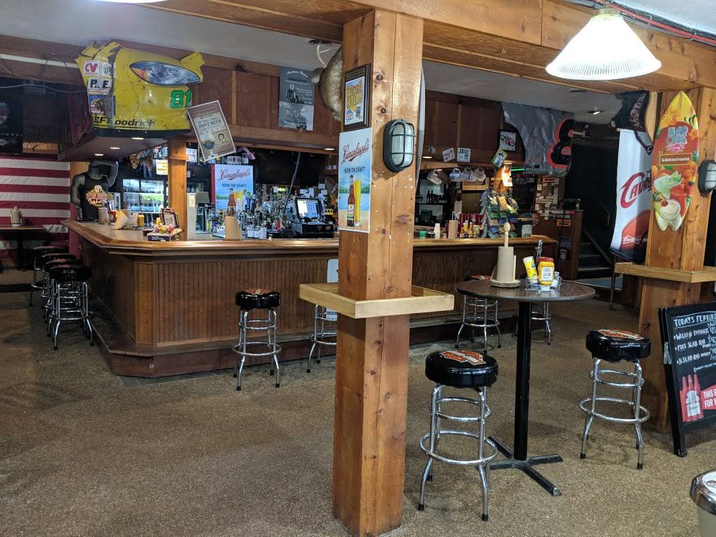 World Famous Iron Horse Saloon | restaurant | 13468 Main Market Rd, Burton, OH 44021, USA | 4408341718 OR +1 440-834-1718