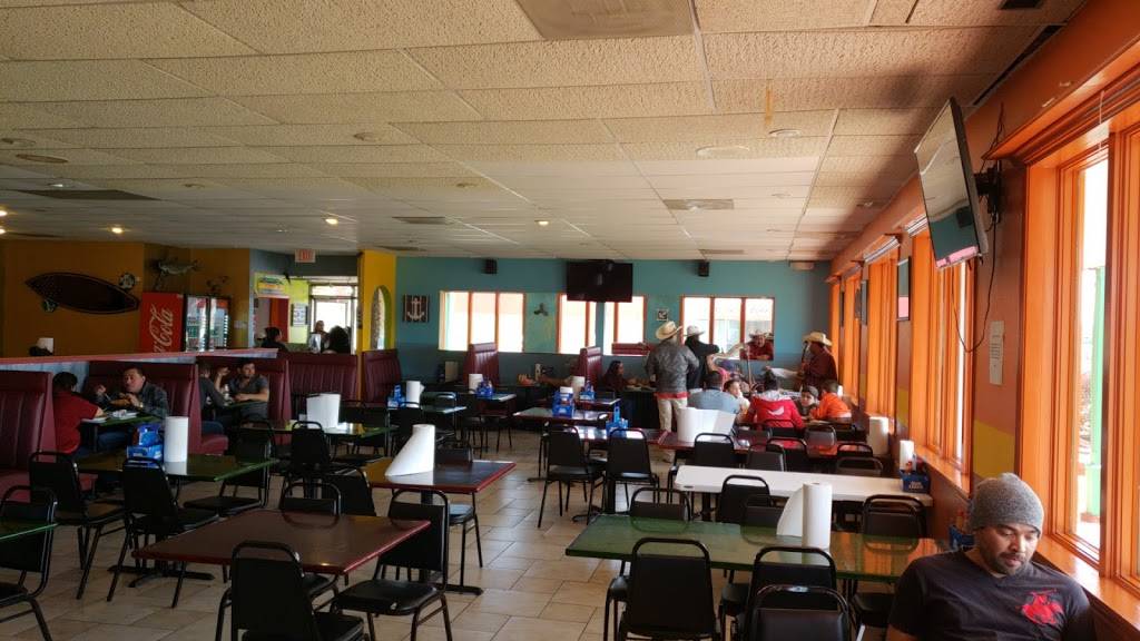 Las Islas Marias | restaurant | 7516 State Ave, Kansas City, KS 66112, USA | 9134997365 OR +1 913-499-7365