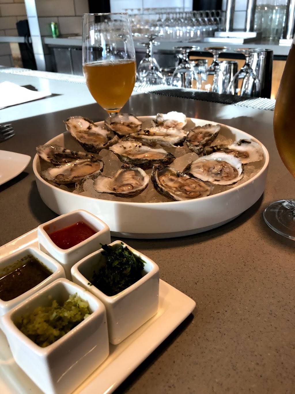SaltBox Oyster Company | restaurant | 1601 Willow Lawn Dr Suite 300C, Richmond, VA 23230, USA | 8045285554 OR +1 804-528-5554