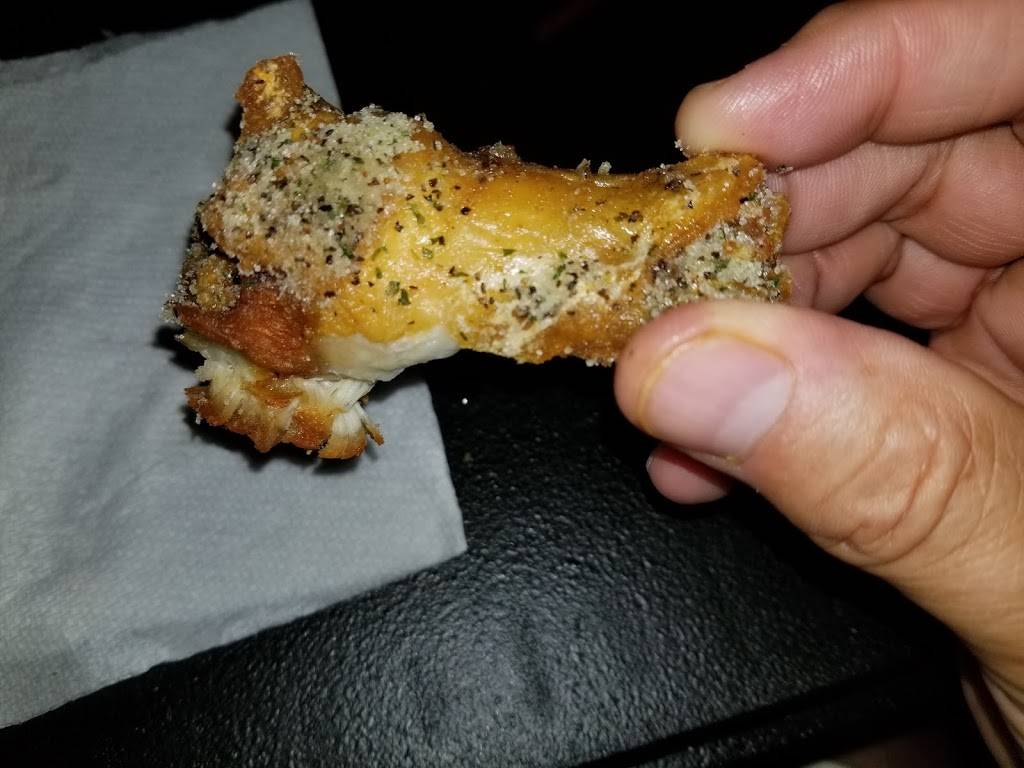 The Diamond Bar & Grill | restaurant | 97 Robinson Rd, Campbell, OH 44405, USA | 3307500195 OR +1 330-750-0195