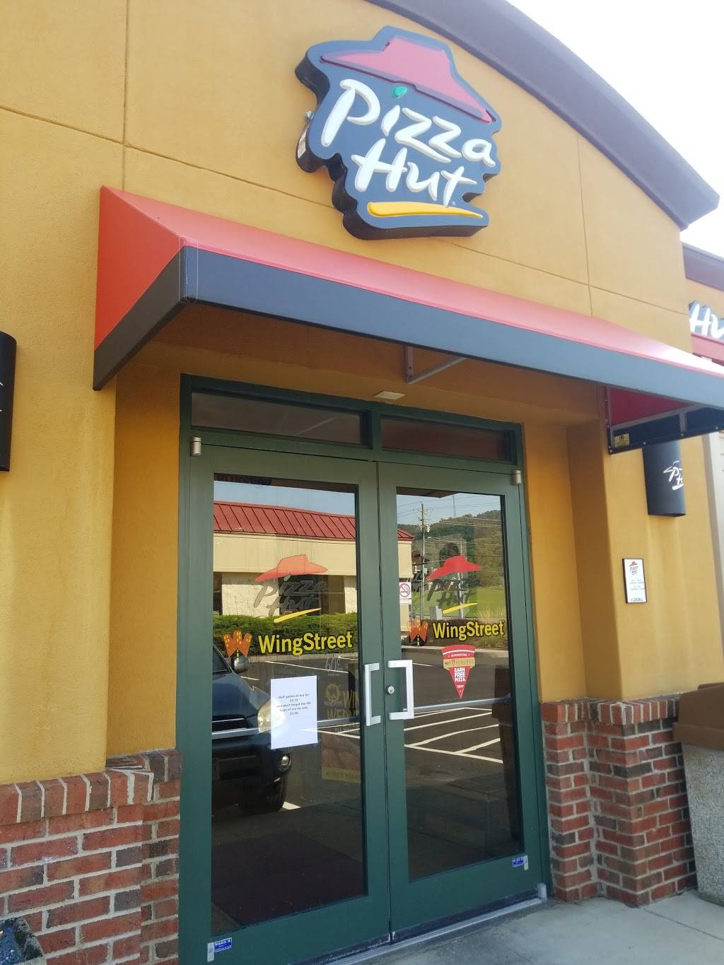 Pizza Hut | restaurant | 2167 Volunteer Pkwy, Bristol, TN 37620, USA | 4239689411 OR +1 423-968-9411