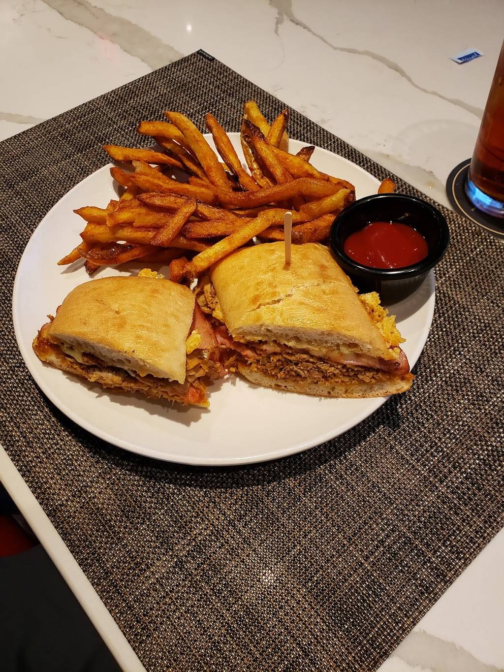 Thirsty Lion Gastropub & Grill - Desert Ridge | restaurant | 21001 N Tatum Blvd Suite 6, Phoenix, AZ 85050, USA | 4804195070 OR +1 480-419-5070