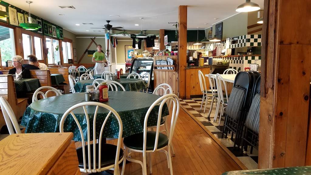 McCarthys Restaurant | restaurant | 454 Mountain Rd, Stowe, VT 05672, USA | 8022538626 OR +1 802-253-8626