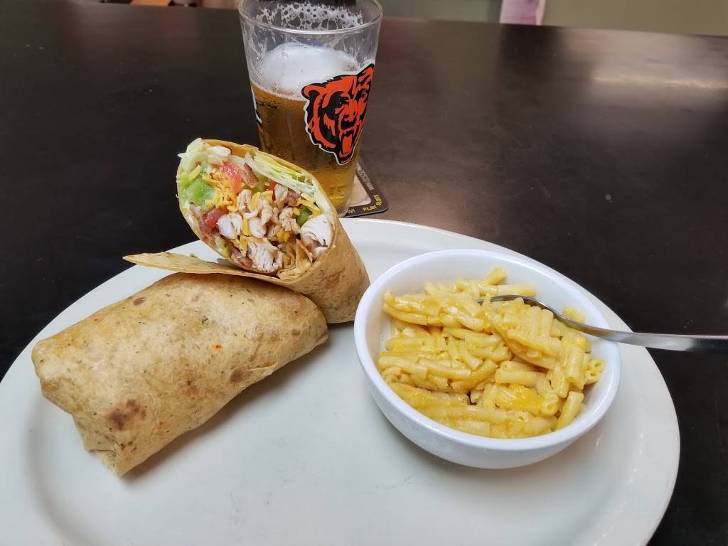 Biggies Cafe and General Store | restaurant | 3858 IL-161, Centralia, IL 62801, USA | 6185326662 OR +1 618-532-6662