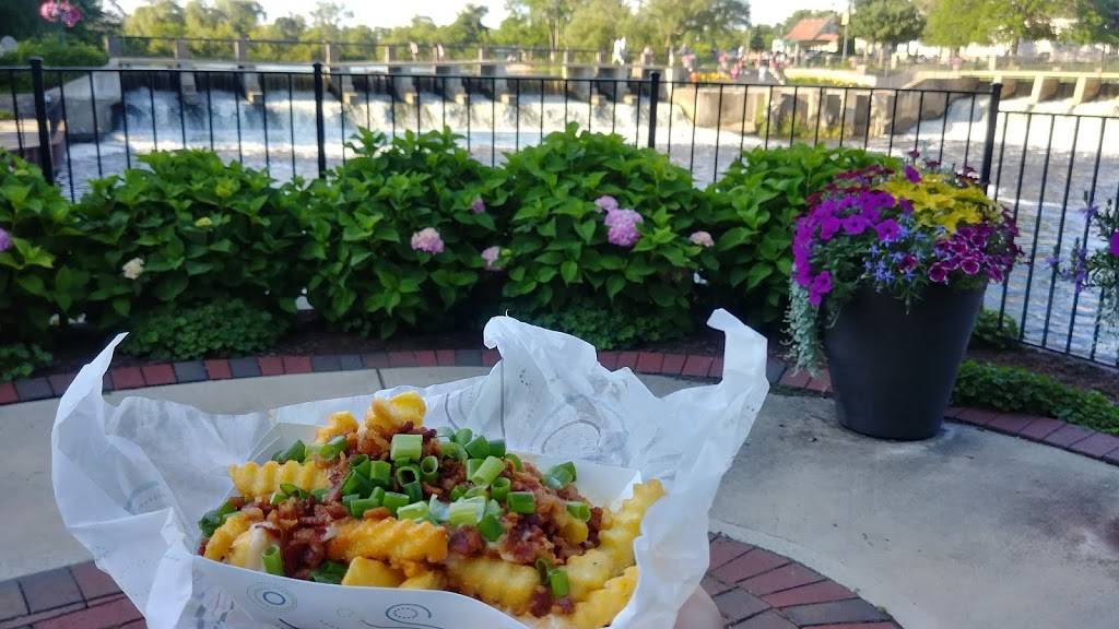 Bridge Street Burger Shack | restaurant | 51 E Bridge St NE, Rockford, MI 49341, USA | 6168843166 OR +1 616-884-3166