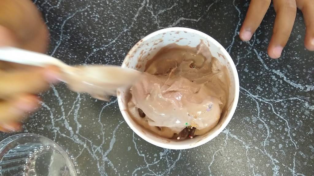 Cold Stone Creamery | bakery | 2791 E Bidwell St Ste 1000, Folsom, CA 95630, USA | 9168172776 OR +1 916-817-2776