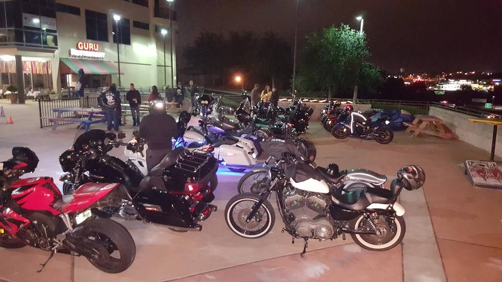 Graffiti Junktion Clermont | restaurant | 2400 S Hwy 27, Clermont, FL 34711, USA | 3524329331 OR +1 352-432-9331