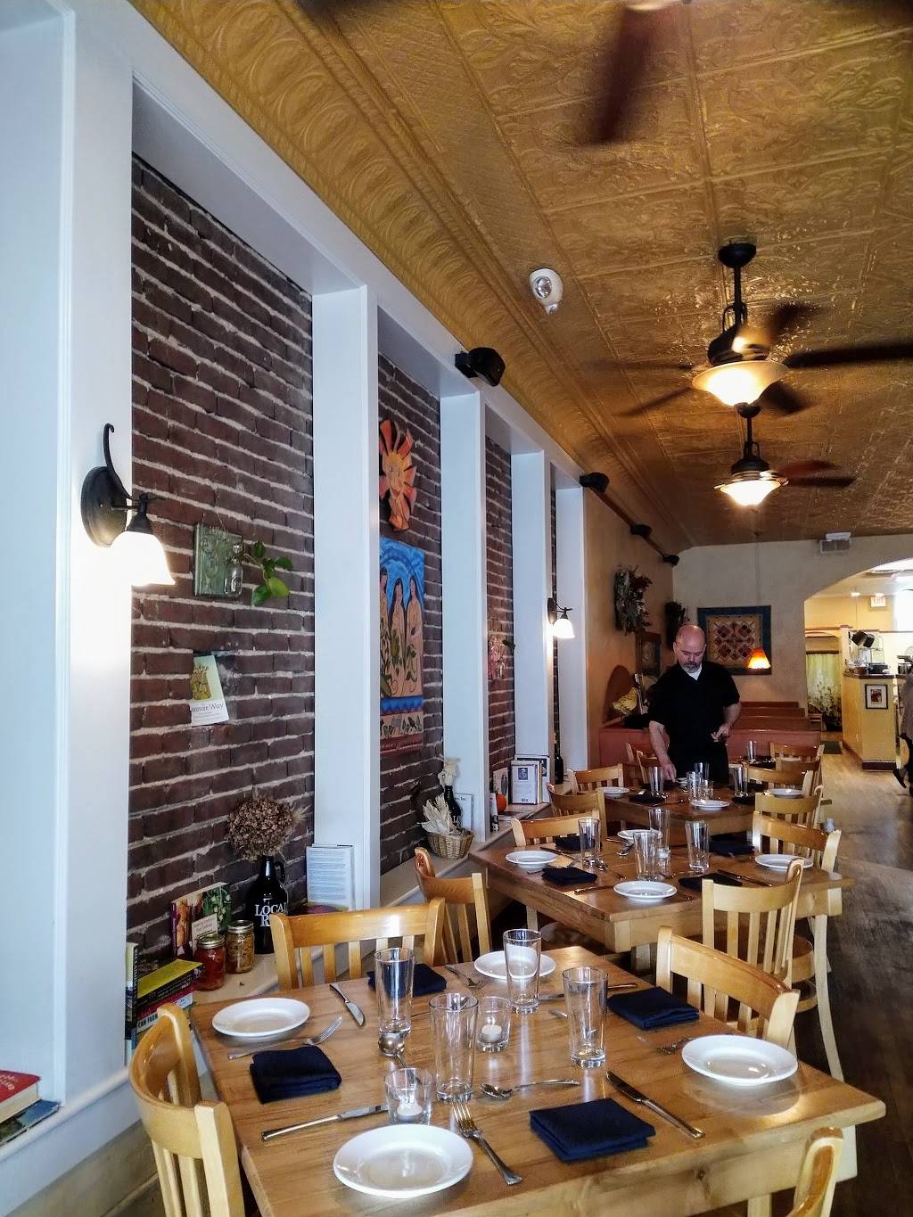 Local Roots | restaurant | 1314 Grandin Rd SW, Roanoke, VA 24015, USA | 5402062610 OR +1 540-206-2610