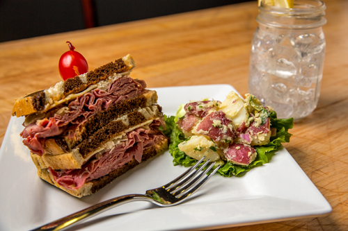 Brown Bag | restaurant | 11692 Plaza America Dr, Reston, VA 20190, USA | 5716655455 OR +1 571-665-5455