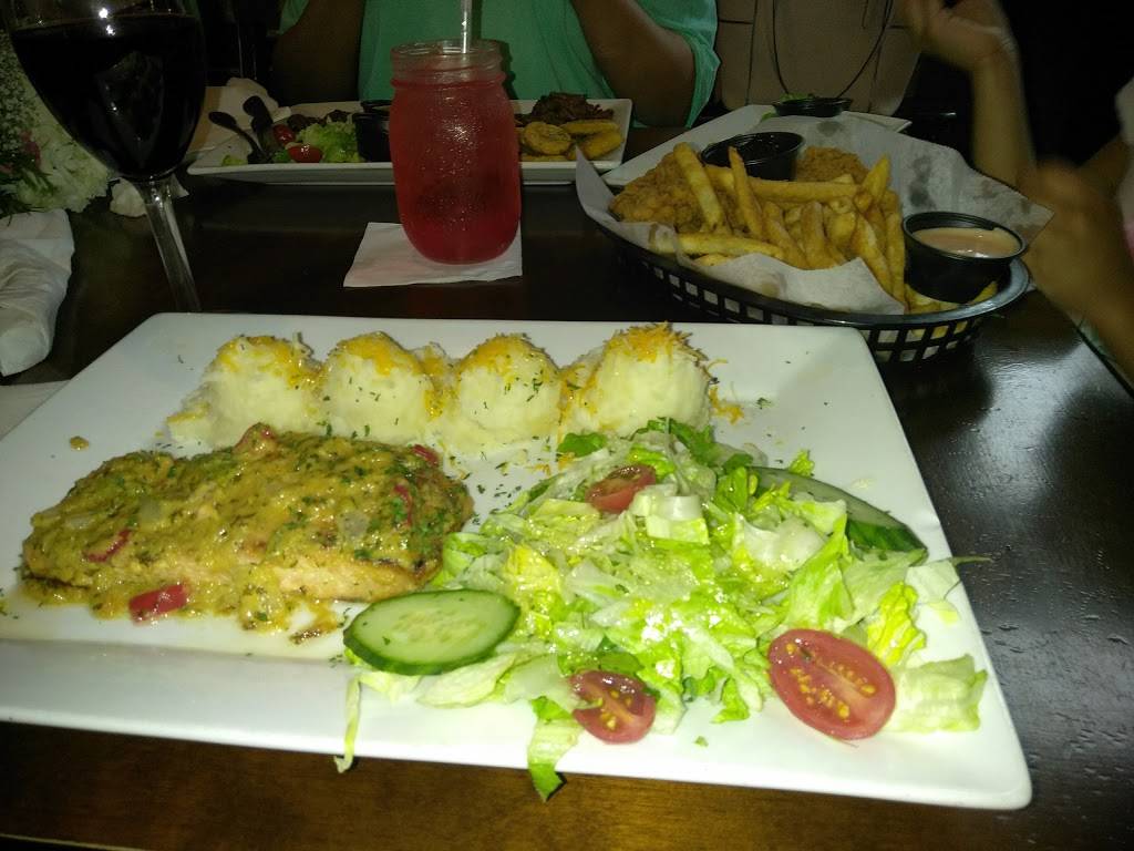 Attika Restaurant Sport Bar | restaurant | 1 Mill St, Lawrence, MA 01840, USA | 9782586178 OR +1 978-258-6178